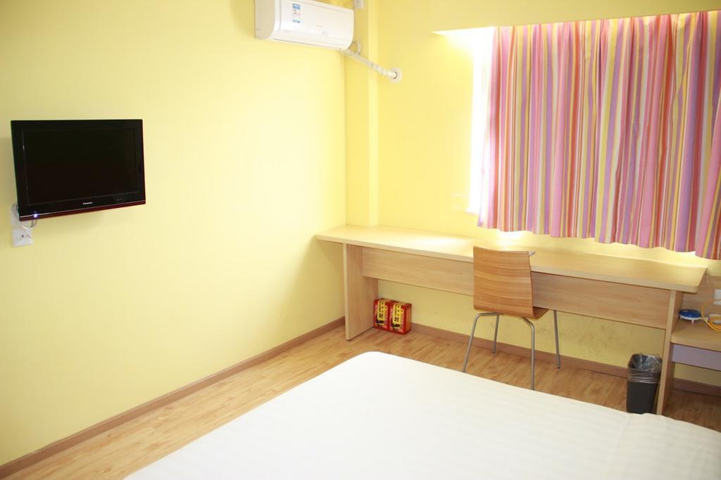 7Days Premium Chongqing Hongqihegou Hotel Luaran gambar