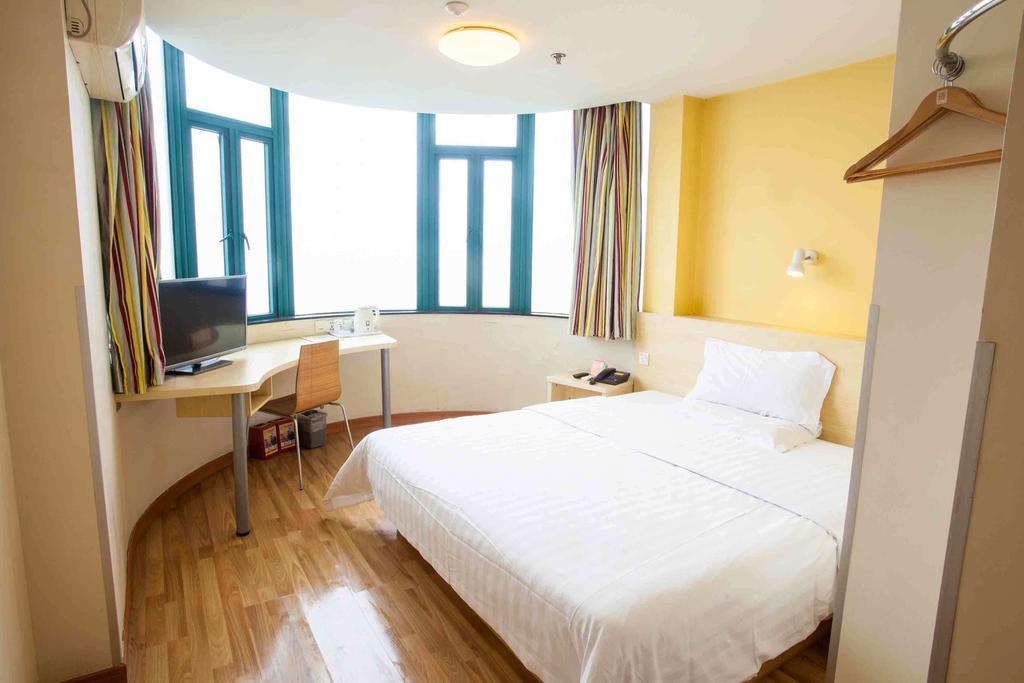 7Days Premium Chongqing Hongqihegou Hotel Bilik gambar