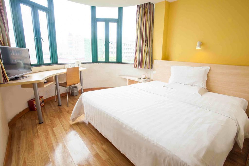 7Days Premium Chongqing Hongqihegou Hotel Bilik gambar